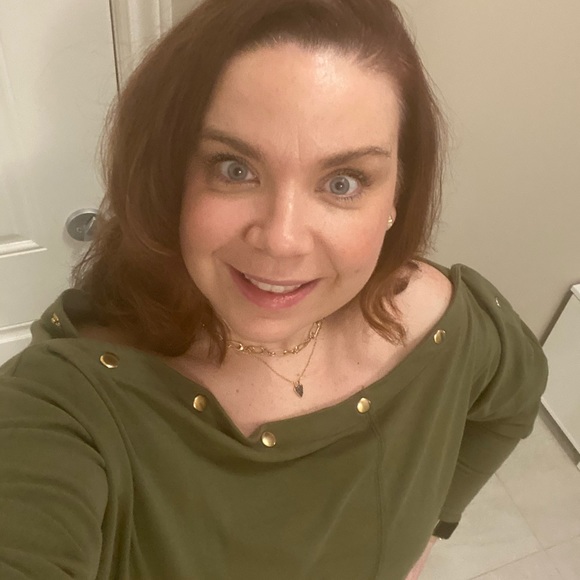 Meet your Posher, Colleen - Picture 3 of 8